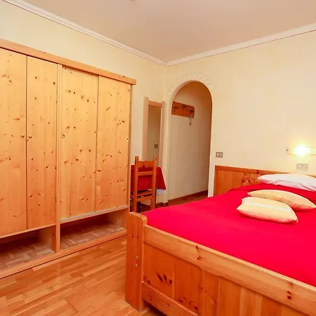 Hotell Adele 3*