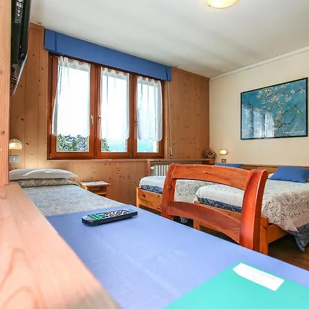 Adele Hotel 3*