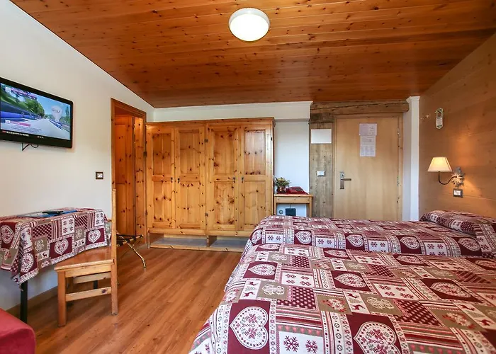 阿黛尔酒店 博尔米奥