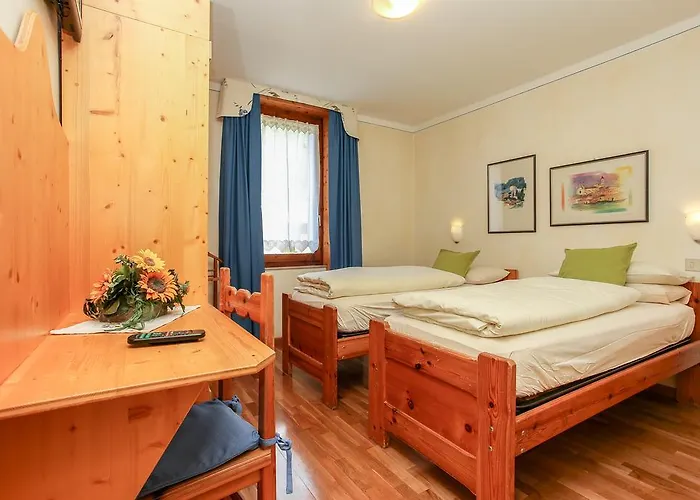 阿黛尔酒店 博尔米奥