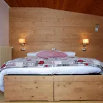 Adele 3*