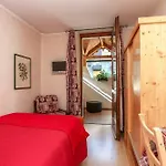 Adele Hotel 3*